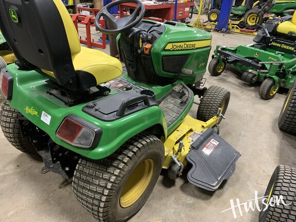 Photo of 2016 John Deere X710