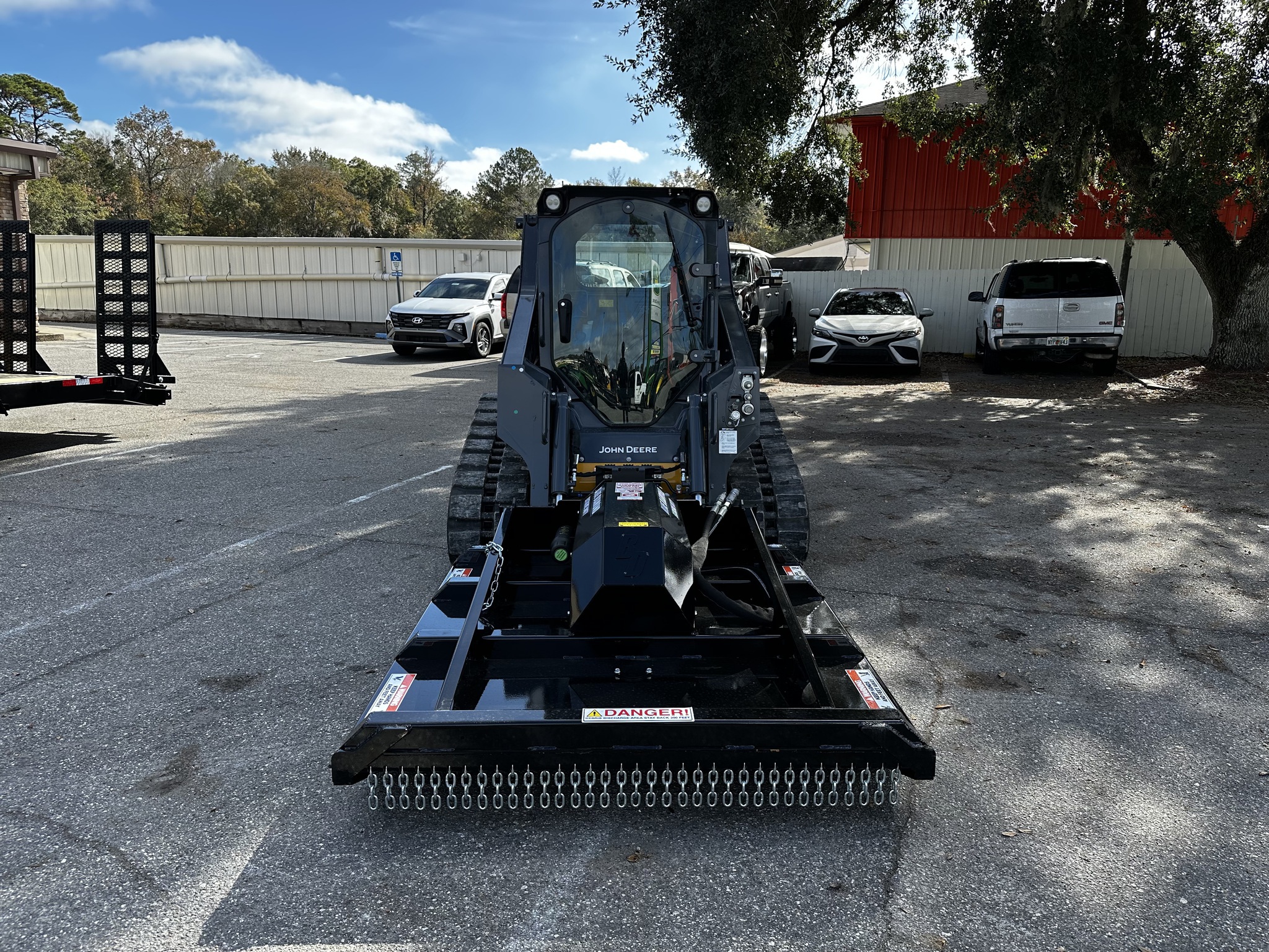 2025 John Deere 317G Image 3