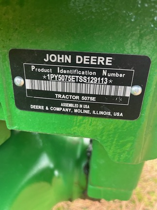 2025 John Deere 5075E Photo 5
