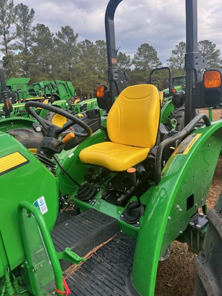 2025 John Deere 5075E Photo 3