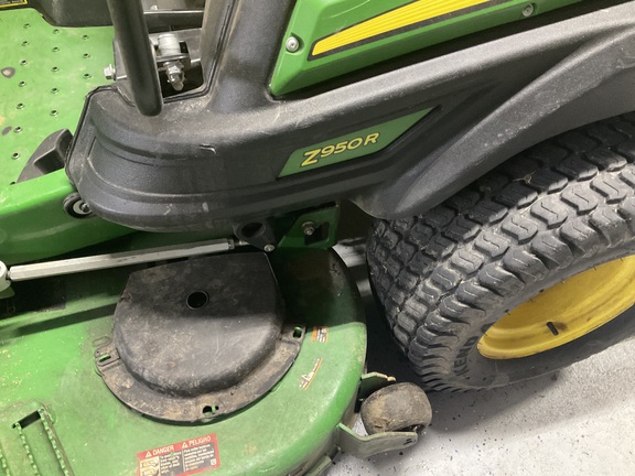 Photo of 2022 John Deere Z950R