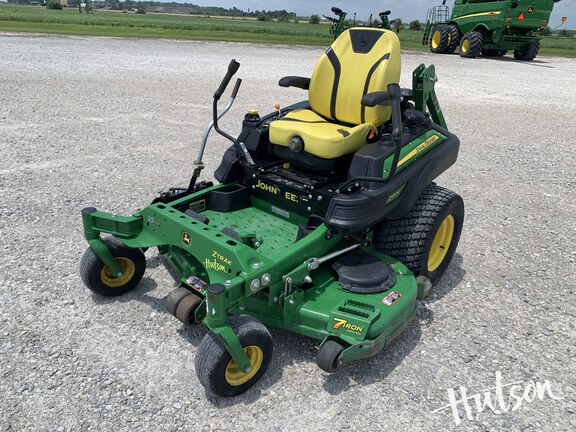 Photo of 2022 John Deere Z950R