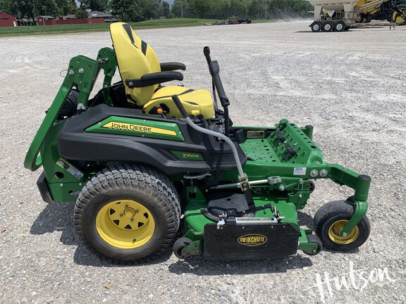 Photo of 2022 John Deere Z950R