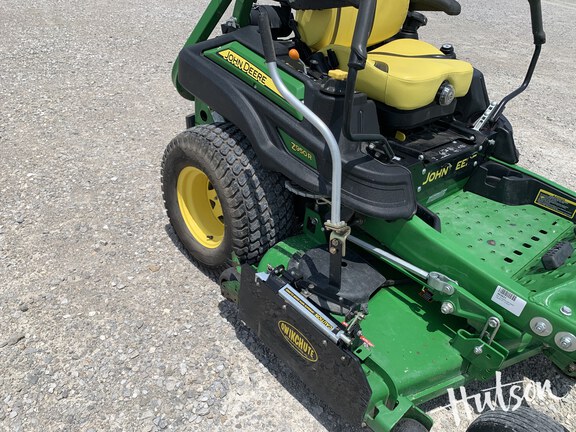 Photo of 2022 John Deere Z950R