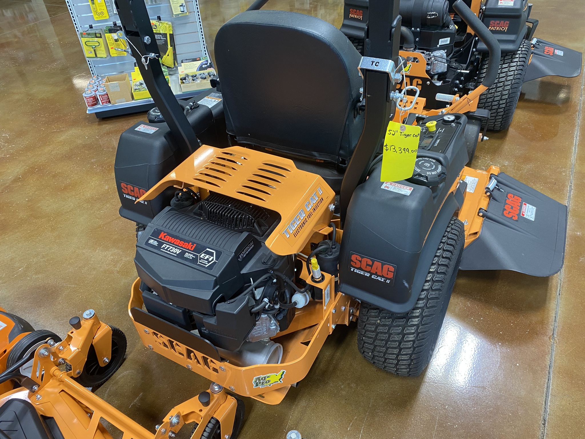 2025 Scag STCII-52V-26F Image 3