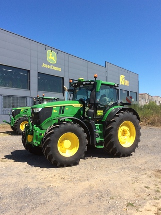 John Deere 6R 250