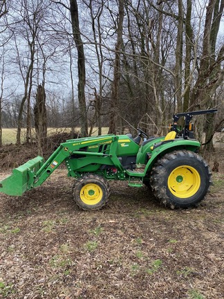 Photo of 2022 John Deere 4052M