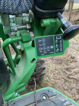 Photo of 2022 John Deere 4052M