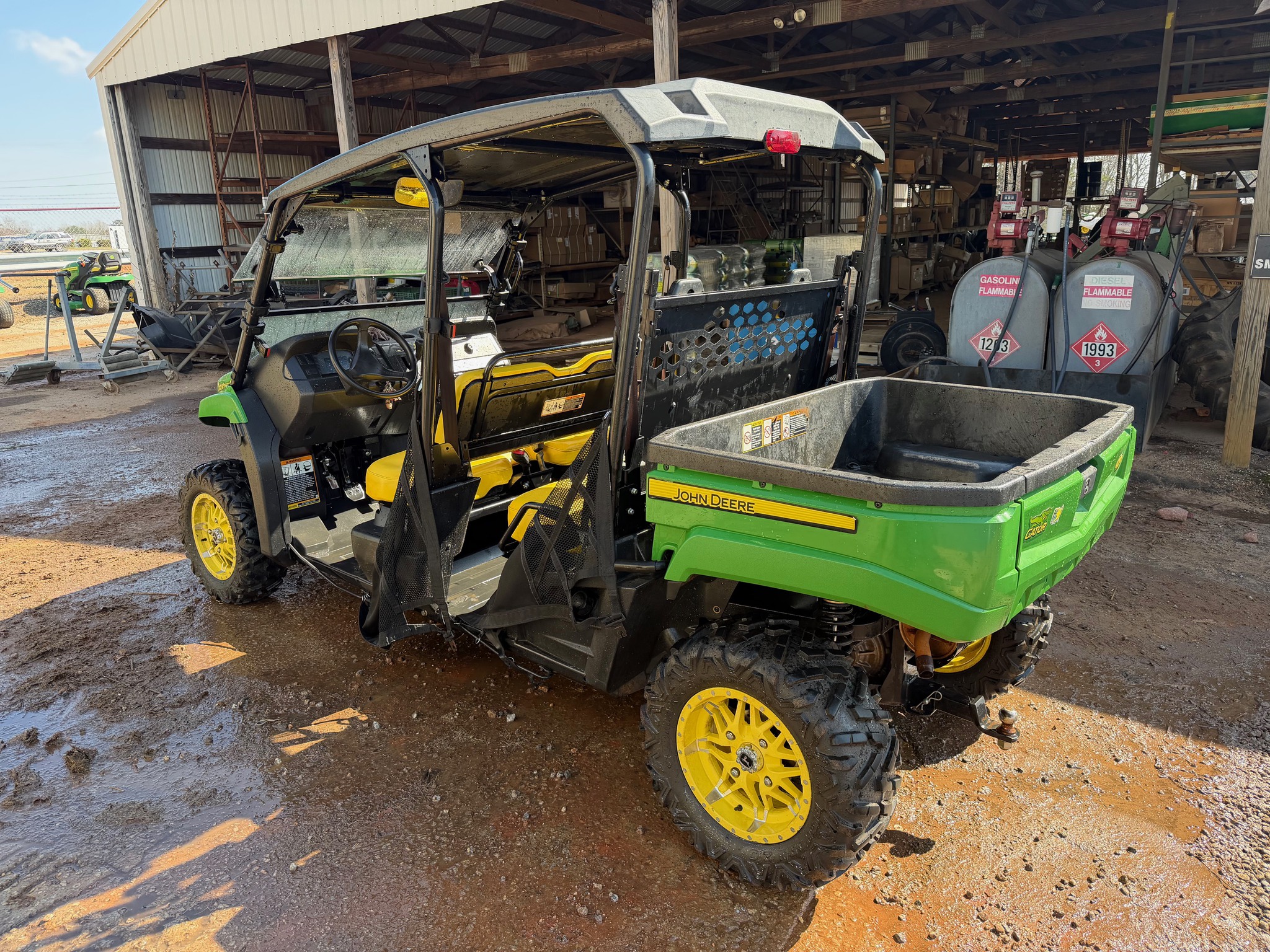 2020 John Deere XUV 590M S4 Image 3