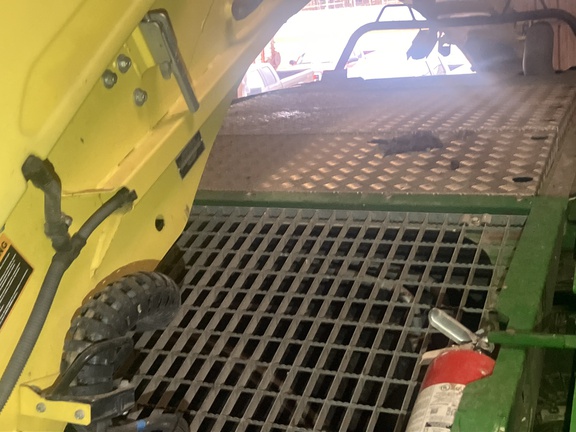 Photo of 2019 John Deere 9600