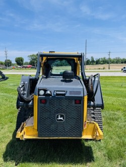  John-Deere 325G
