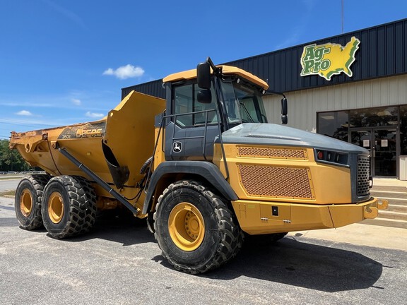 2020 John Deere 260E