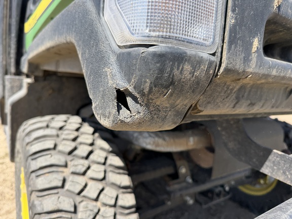 2019 John Deere XUV 835M - Photo18