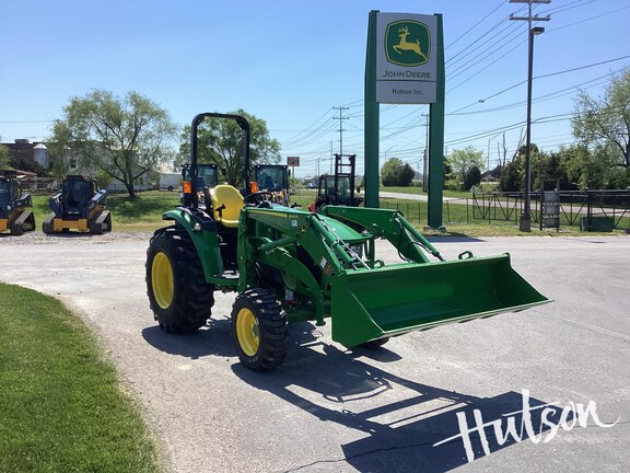 Photo of 2025 John Deere 4052R