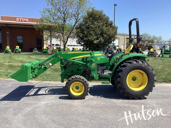 Photo of 2025 John Deere 4052R