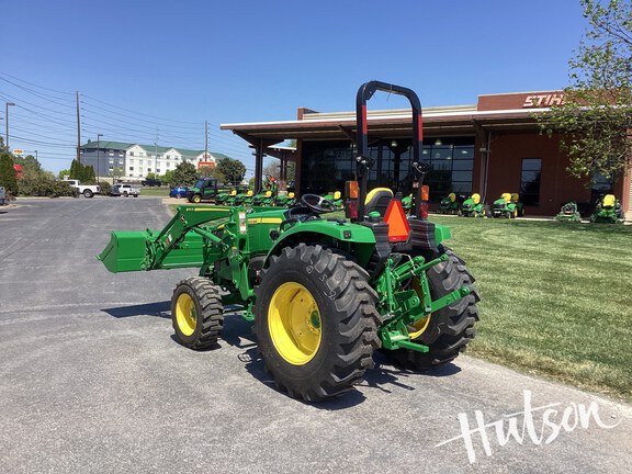 Photo of 2025 John Deere 4052R