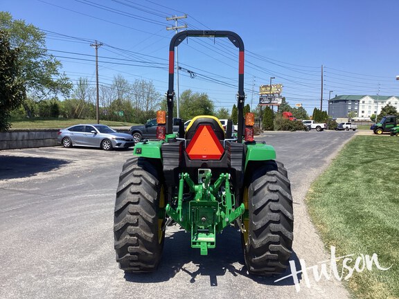 Photo of 2025 John Deere 4052R