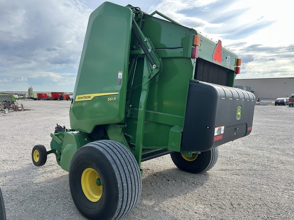 2024 John Deere 561R (3rd thumbnail)