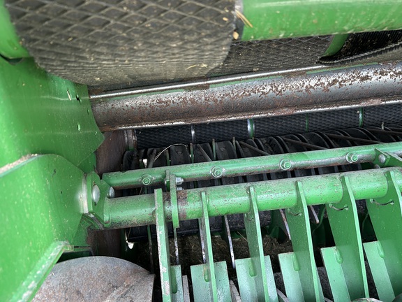2024 John Deere 561R (11th thumbnail)