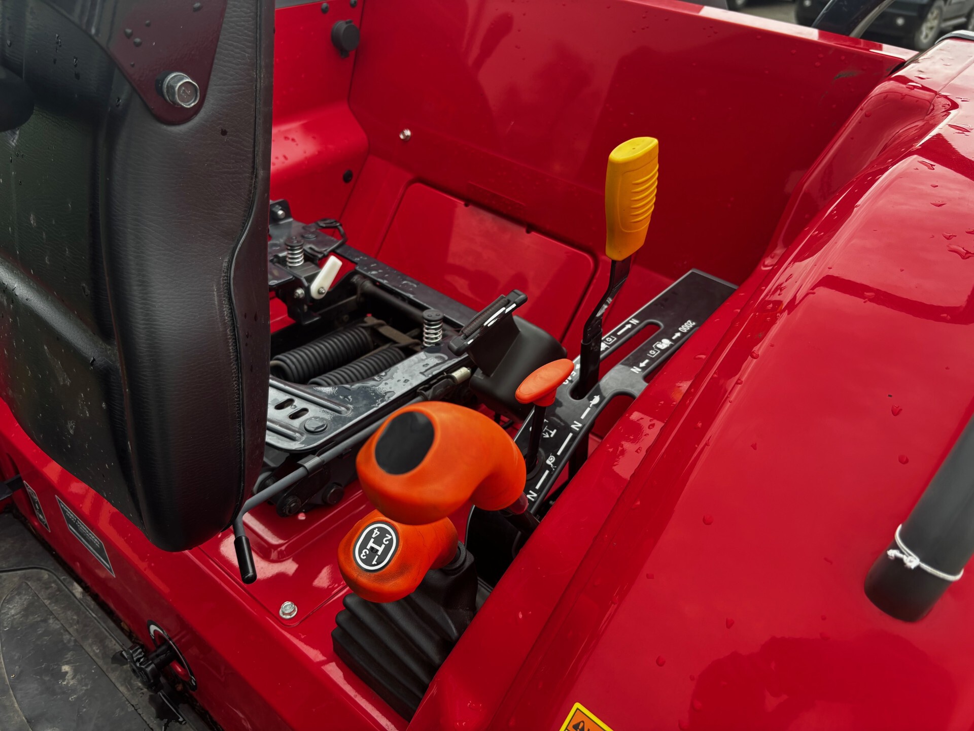 2018 Massey Ferguson 1742 Image 3