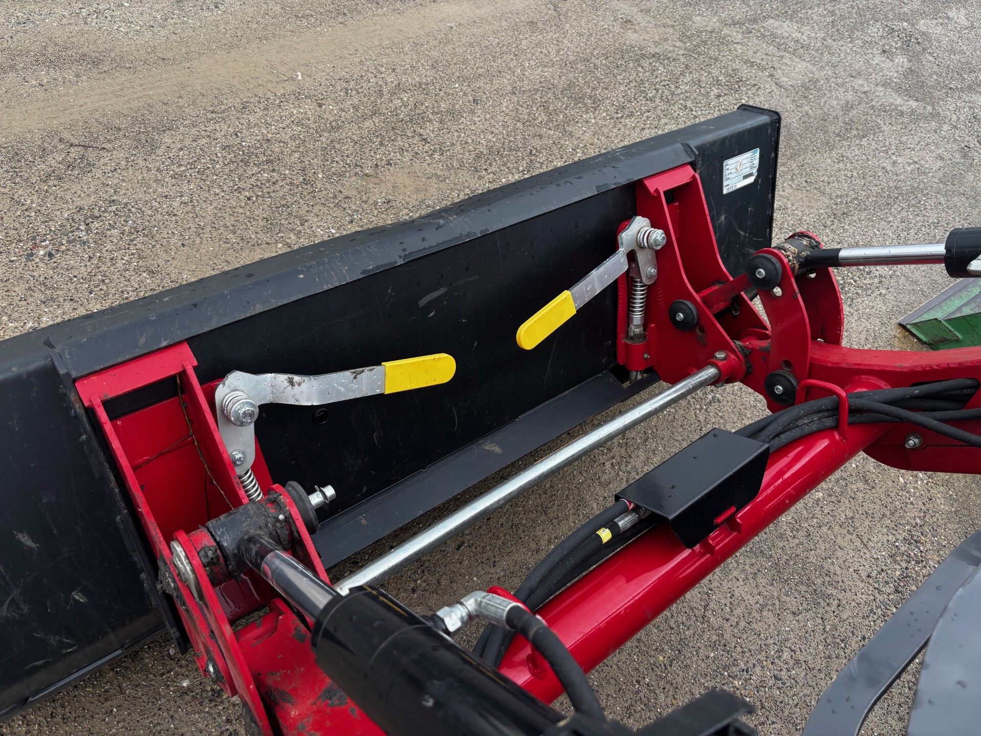 2018 Massey Ferguson 1742 Image 4