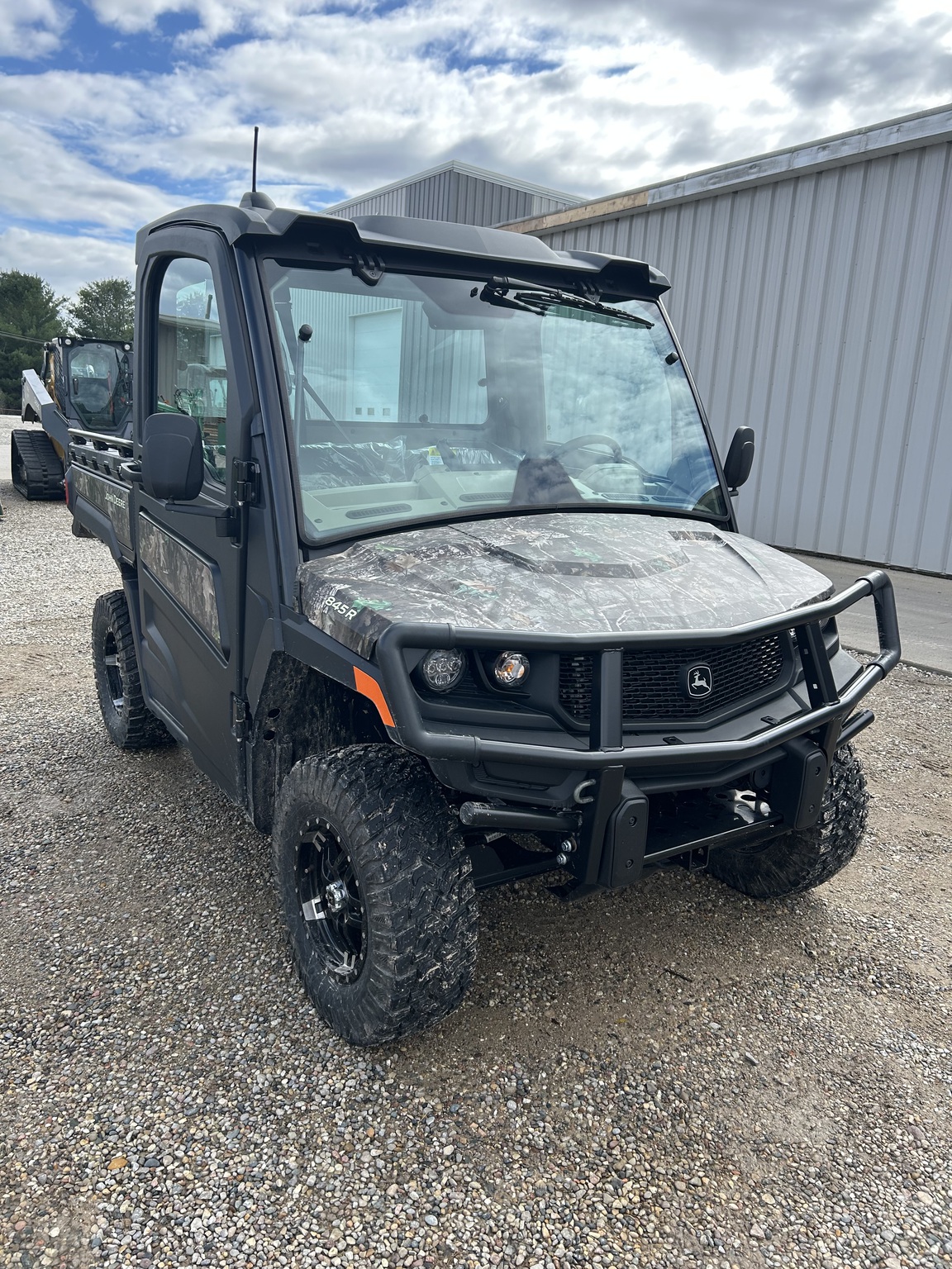 2025 John Deere XUV 845R Premium Cab