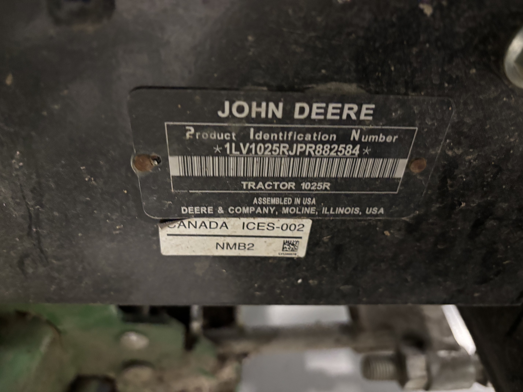 Used 2024 John Deere 1025R Compact Utility Tractors at Koenig Equipment in Knightstown, IN - PhotoXL8