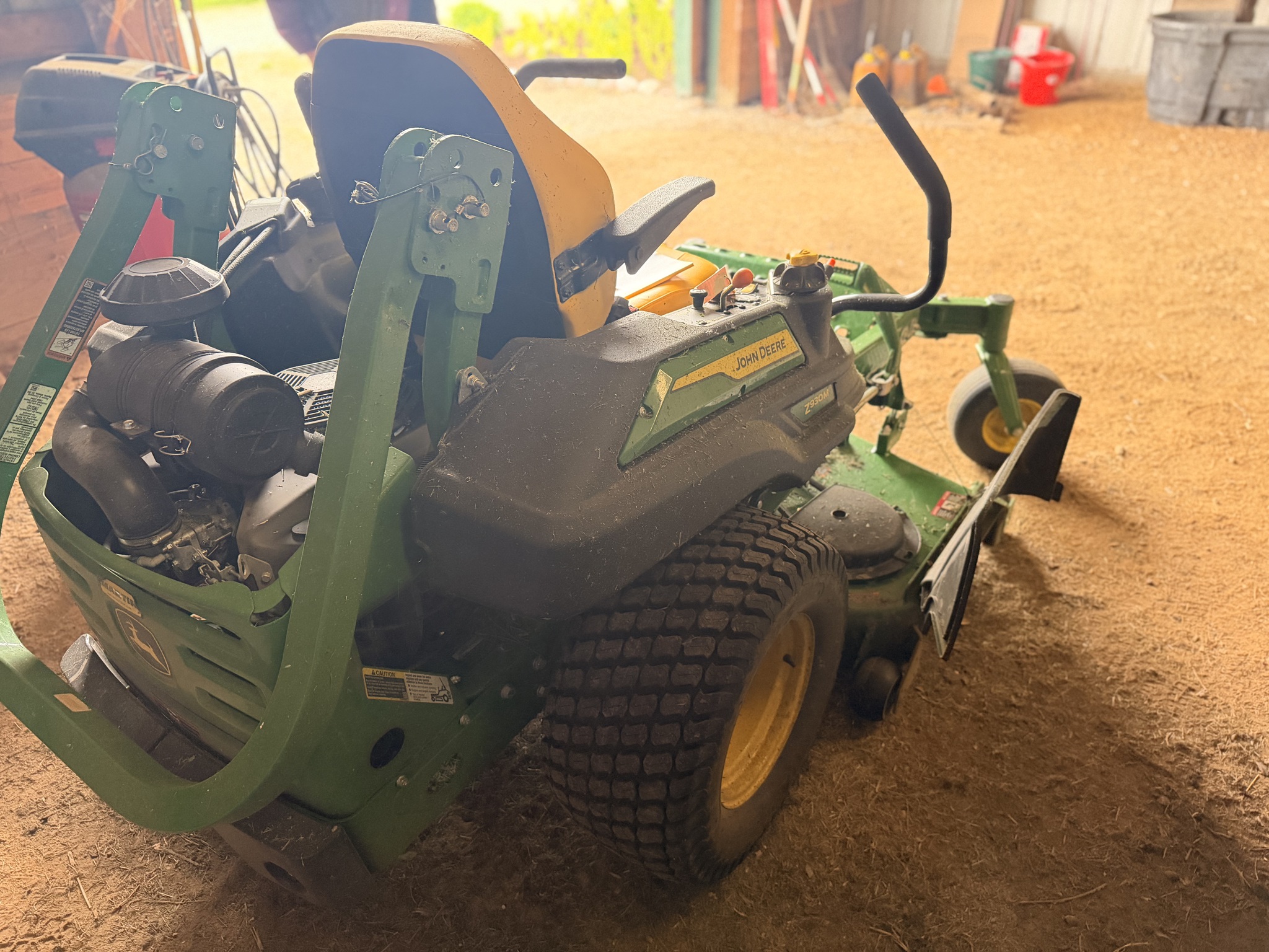  2025 John Deere Z930M at Heritage Tractor in Bloomington, IL