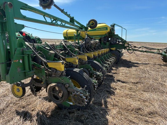 2018 John Deere 1775NT (10th thumbnail)