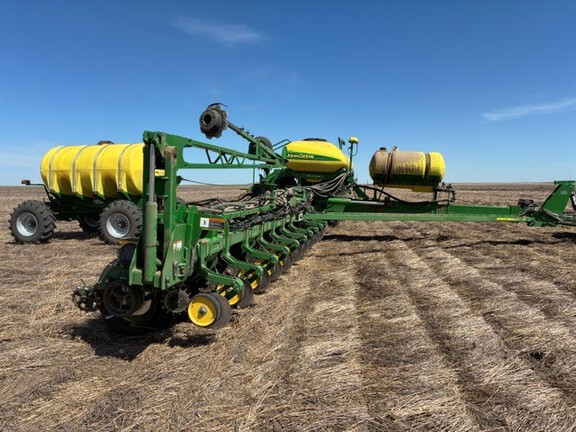 2018 John Deere 1775NT (19th thumbnail)