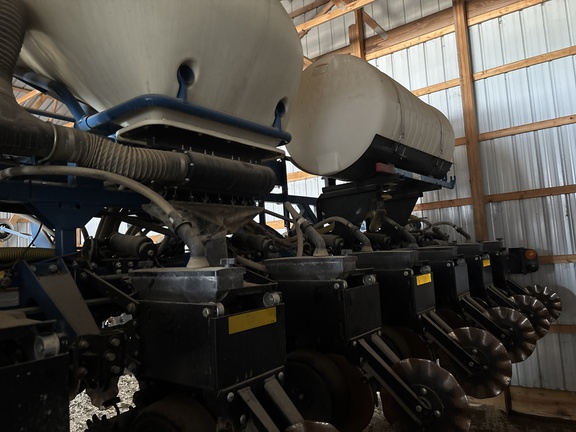 Used 2019 Kinze 3600 Planters: Drawn at Koenig Equipment in Anna, OH - Photo6