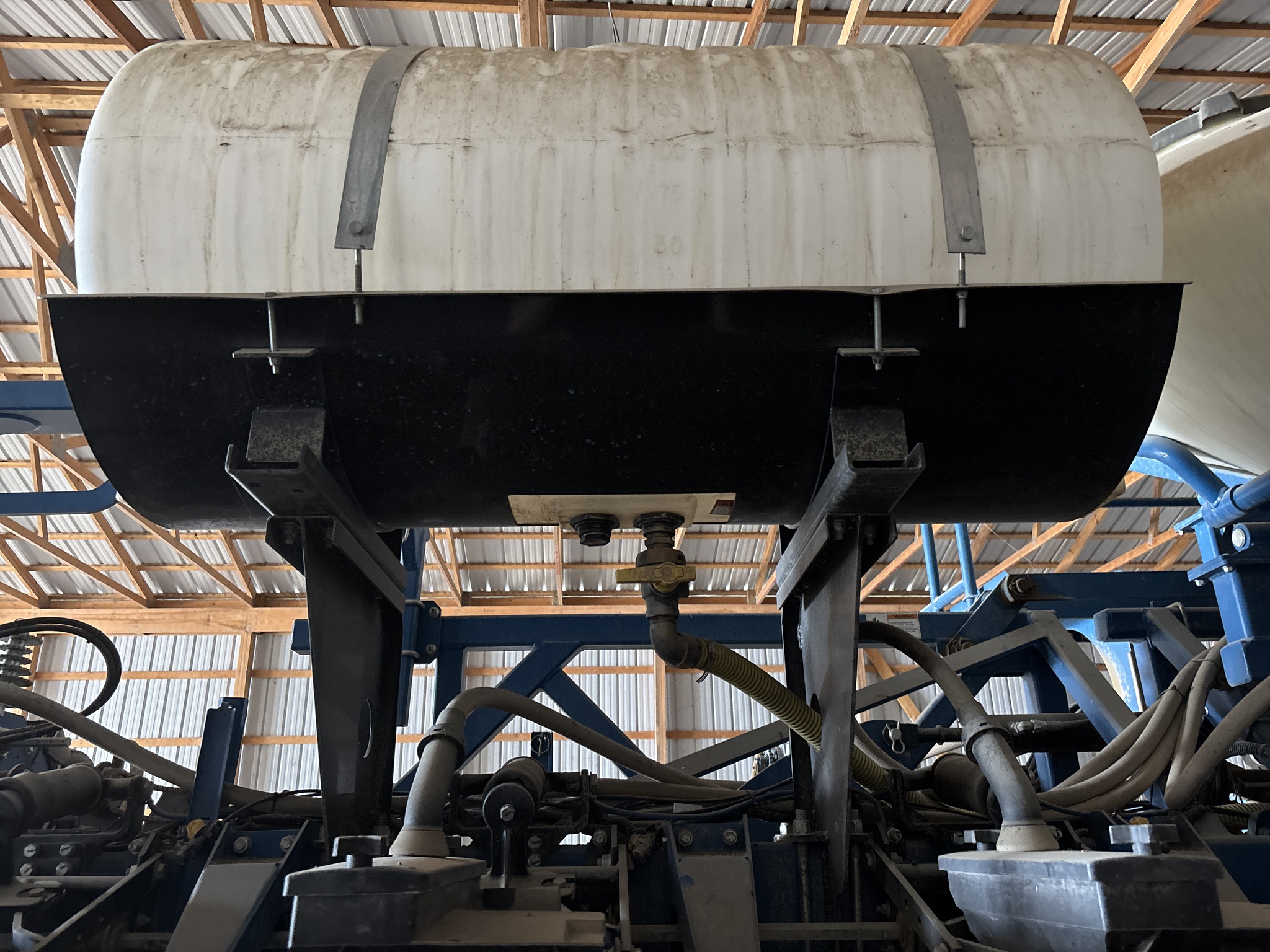 Used 2019 Kinze 3600 Planters: Drawn at Koenig Equipment in Anna, OH - PhotoXL15