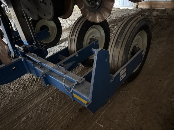 Used 2019 Kinze 3600 Planters: Drawn at Koenig Equipment in Anna, OH - Photo20
