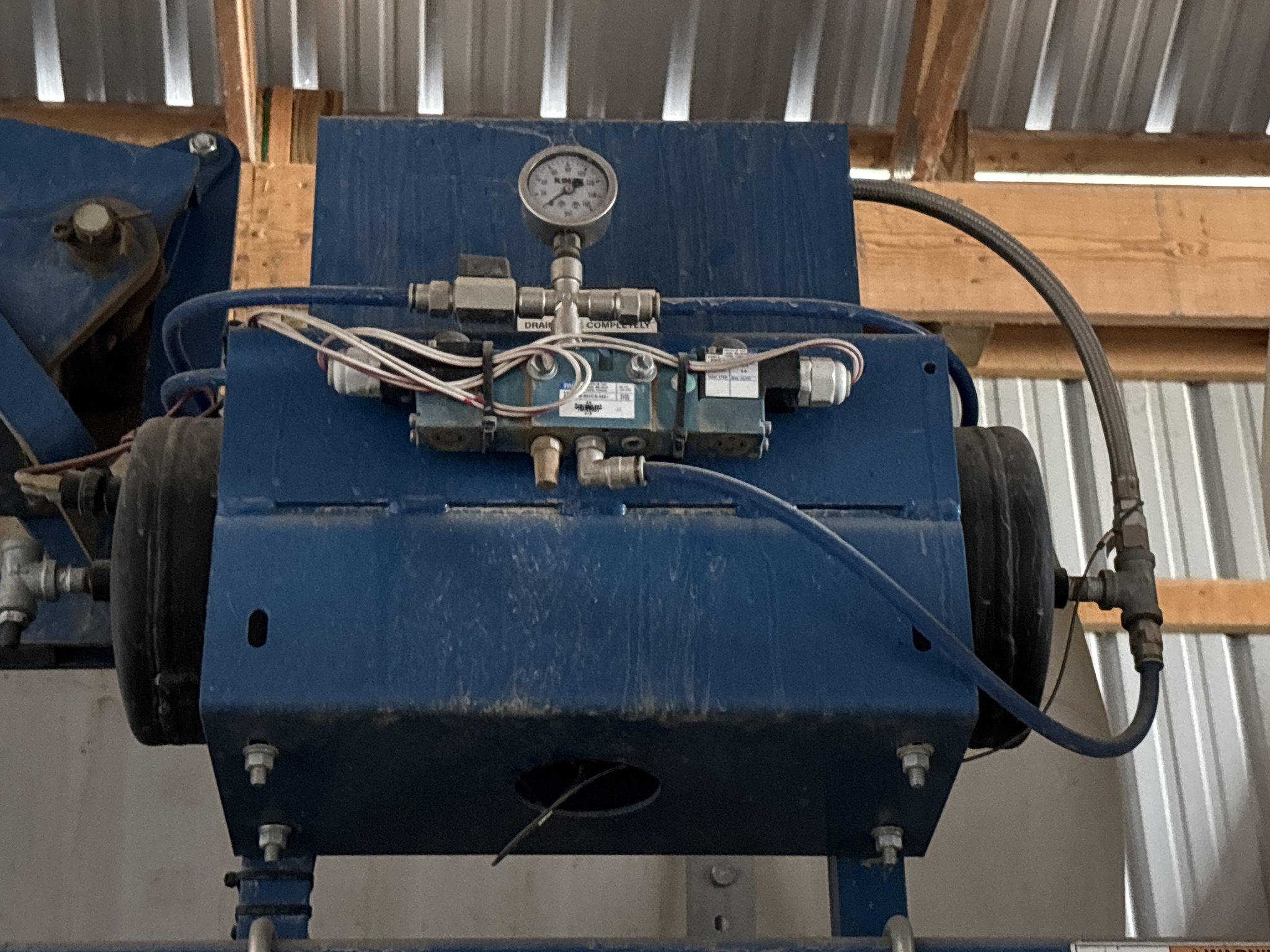 Used 2019 Kinze 3600 Planters: Drawn at Koenig Equipment in Anna, OH - PhotoXL16