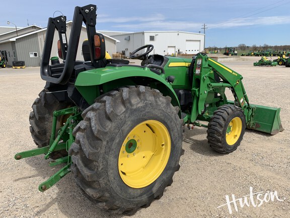 Photo of 2022 John Deere 4052R