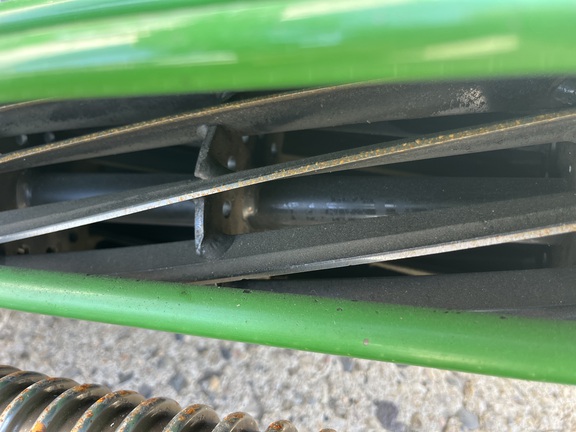 Used 2016 John Deere 2500EHD Tri-Plex Greens Mower (Diesel) Riding Greens Mowers at Horizon Ag & Turf in Calgary, AB - Photo5