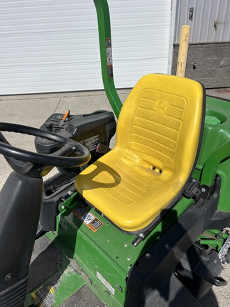 Used 2016 John Deere 2500EHD Tri-Plex Greens Mower (Diesel) Riding Greens Mowers at Horizon Ag & Turf in Calgary, AB - Photo6