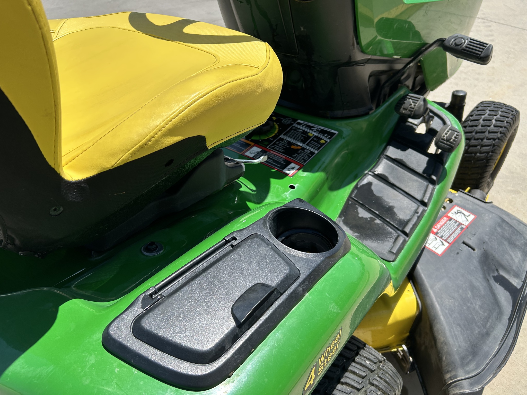  2021 John Deere X354 at Heritage Tractor in Olathe, KS