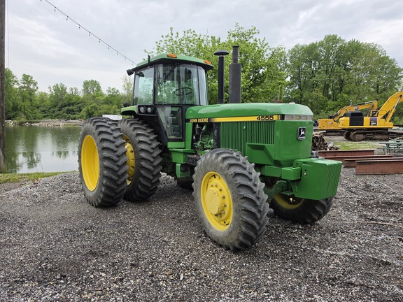 1991 John-Deere 4555