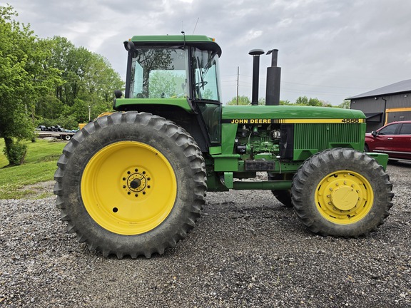 1991 John-Deere 4555