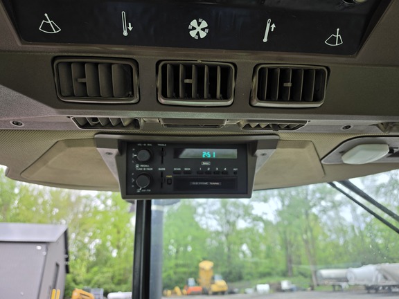 1991 John-Deere 4555