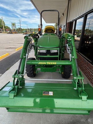 2025 John Deere 3033R