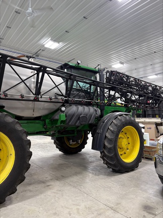 2009 John-Deere 4930