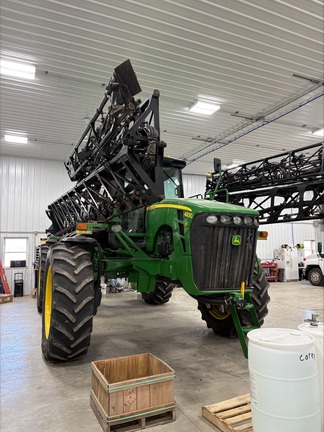 2009 John-Deere 4930