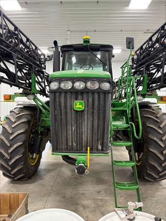 2009 John-Deere 4930
