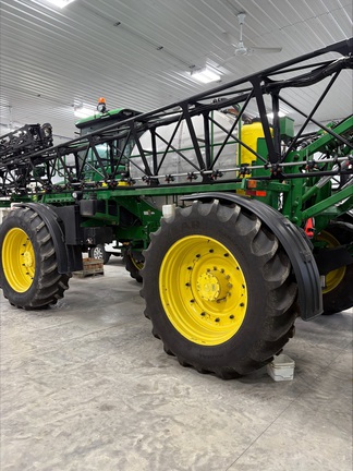 2009 John-Deere 4930
