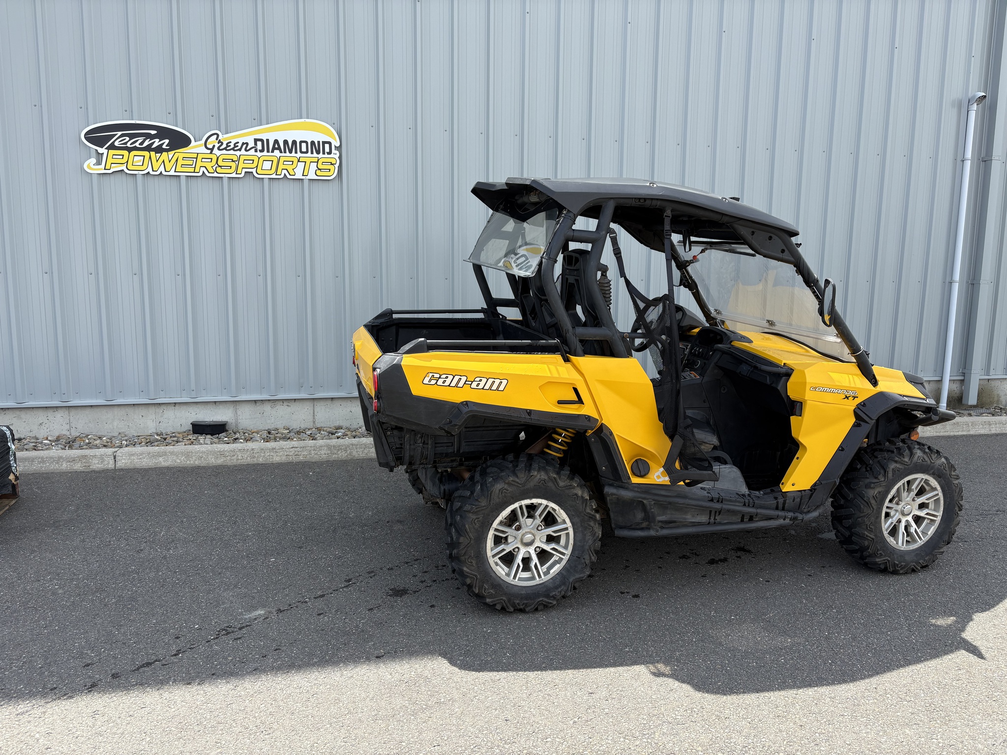 2012 Can-Am Commander 1000XT Image 3