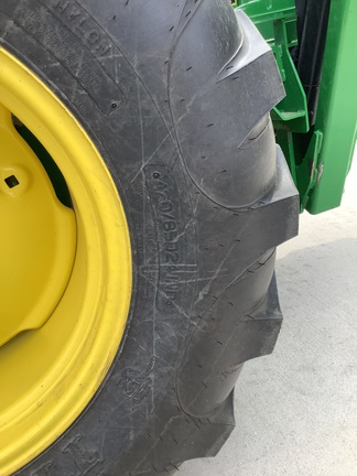 Photo of 2019 John Deere 4066R