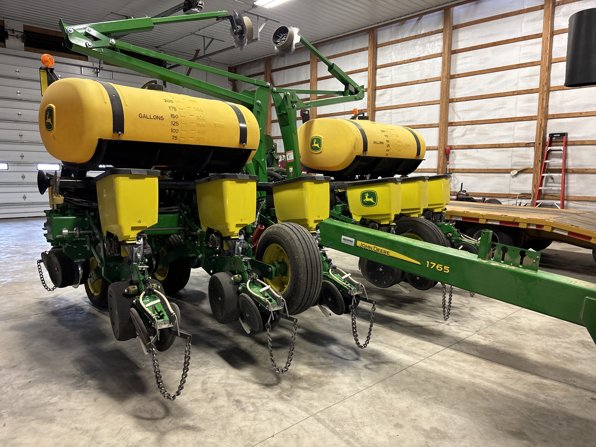Used 2025 John Deere 1765 Planters: Drawn at Koenig Equipment in Anna, OH - PhotoXL0