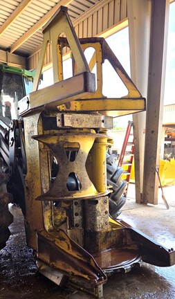 2024 John Deere 843L